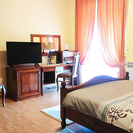 Hotel Derby Orasje エクステリア 写真