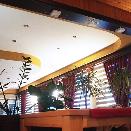 Hotel Derby Orasje エクステリア 写真