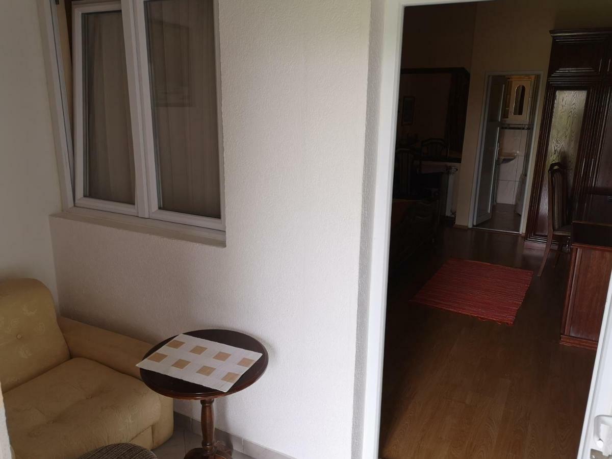 Hotel Derby Orasje エクステリア 写真